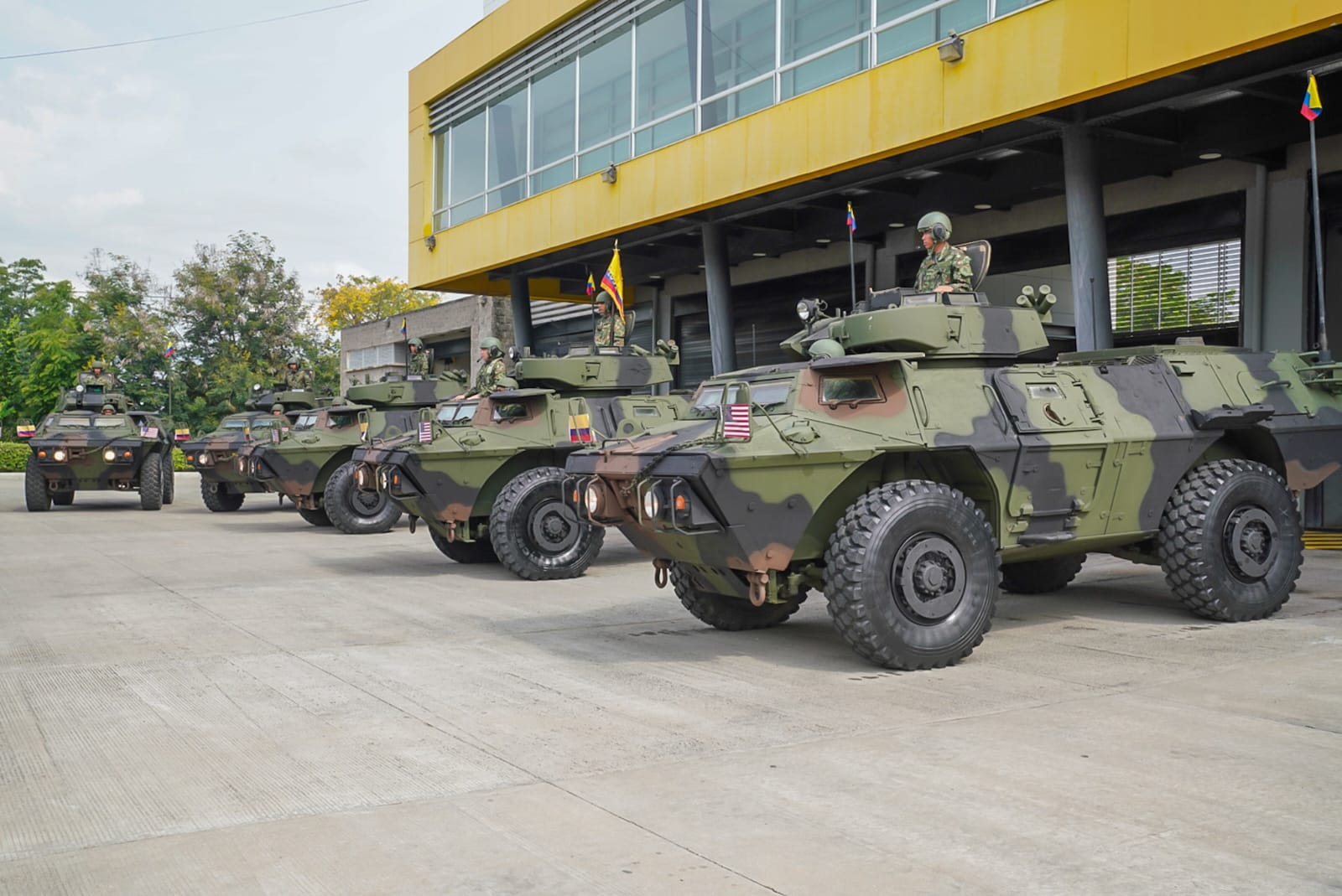 Колумбія отримала від США додаткові 11 бронемашин M1117 Guardian