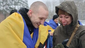 Росія та Україна провели обмін полоненими за формулою 157 на 157