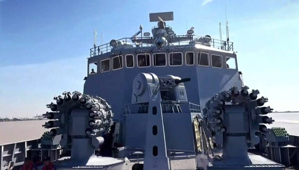 Семиствольний артилерійський комплекс H/PJ-12 тареактивні бомбомети РБУ-6000 на фрегаті F19 "King Thalun" ВМС М'янми