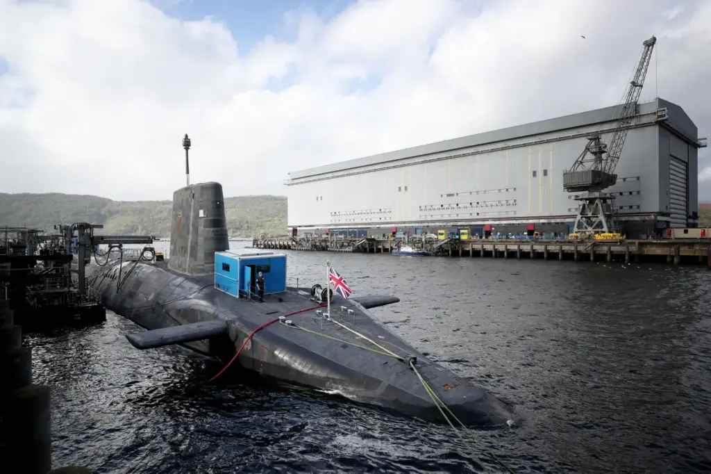 Атомний підводний човен типу «Astute» на базі HMNB Clyde у Фаслейні, Шотландія, Велика Британія, 31 серпня 2015 року. Фото REUTERS атомних