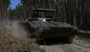 ЗСУ знищили російську бронеколону на Лиманському напрямку