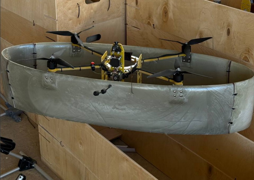 Росіяни розробили FPV-дрон «КВС» із кільцевою конструкцією крила