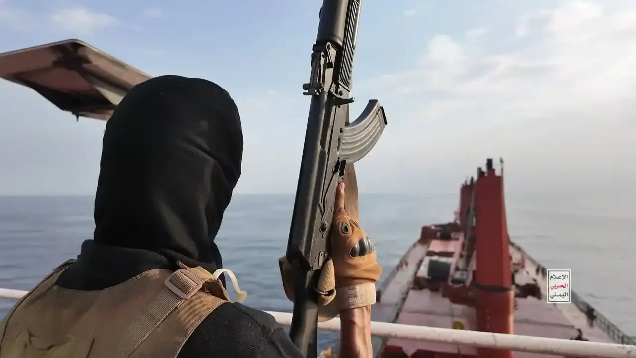 Yemeni Houthis May Block Bab el-Mandeb Strait in Support of Iran