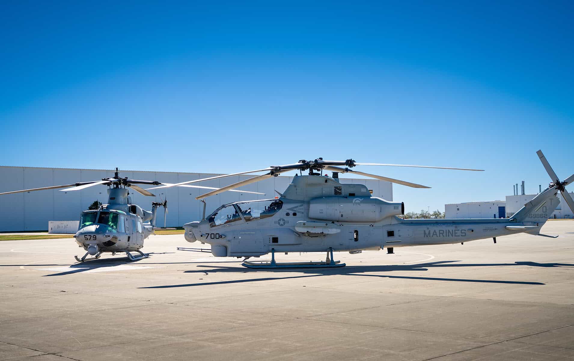 Bell завершила модернізацію перших гелікоптерів AH-1Z Viper та UH-1Y Venom у межах програми SPINE
