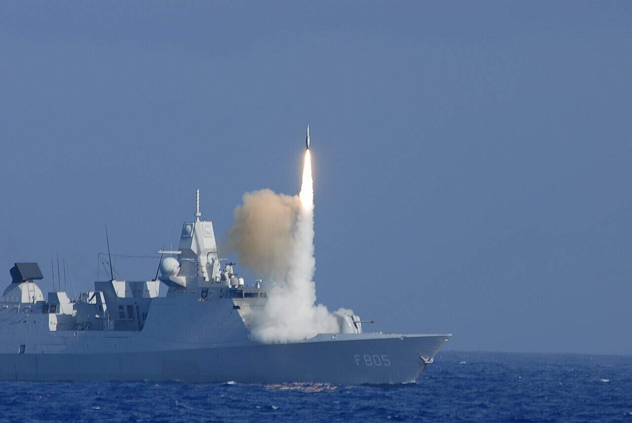 The Netherlands Plans to Send a Frigate to Eastern Mediterranean to Escort French Aircraft Carrier