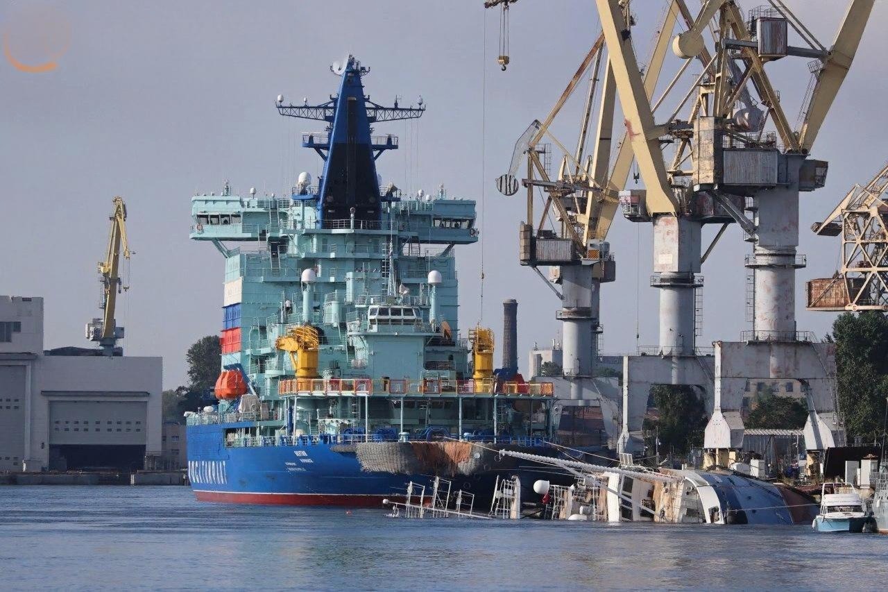 Морський буксир «Капитан Ушаков» 9 серпня 2025 року після потоплення Фото: Фонтанка