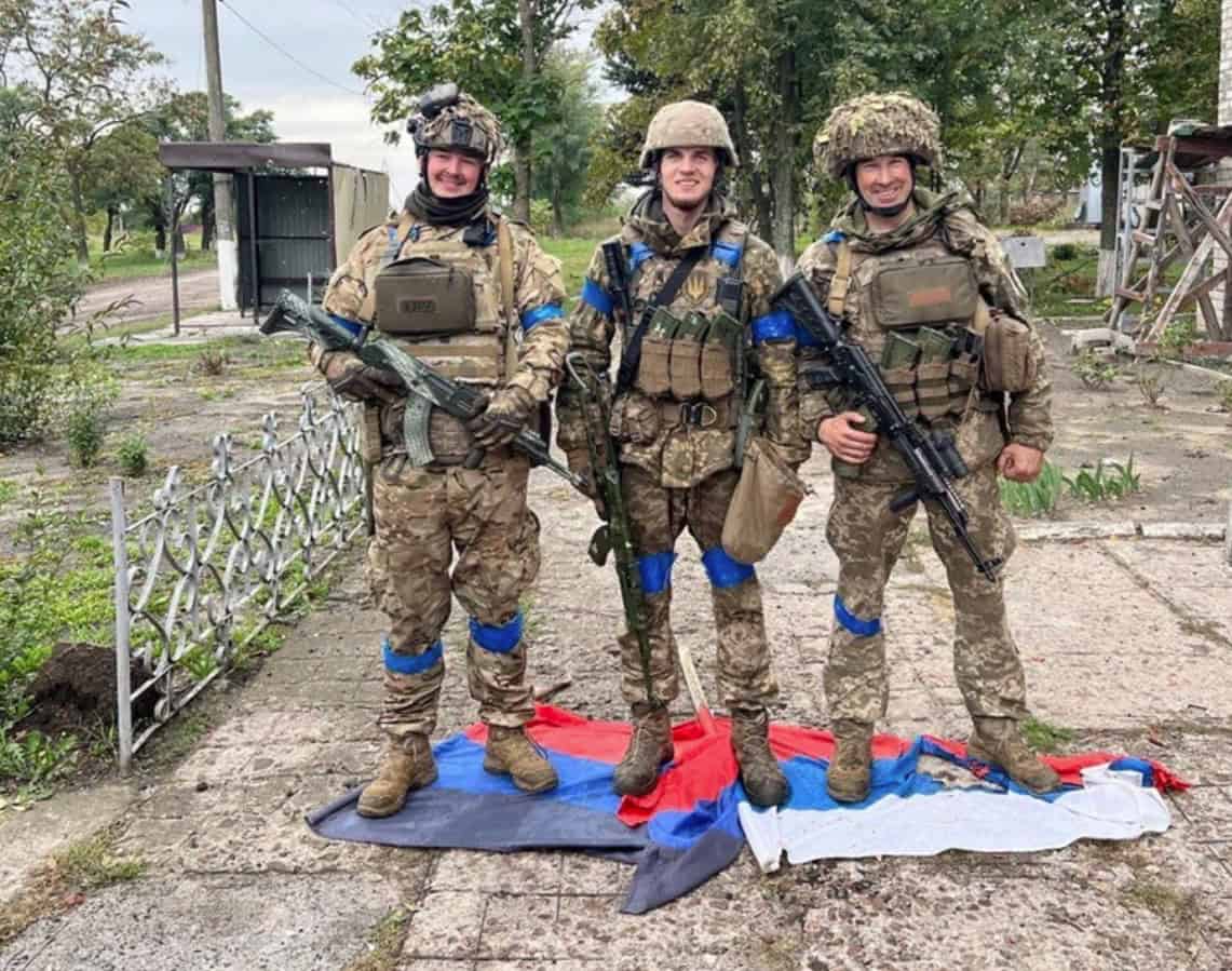 Олег Олива з побратимами. Джерело: armyinform.com.ua