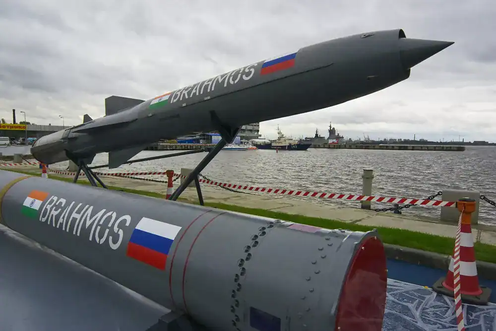 India and Russia Collaborate on New BrahMos Missile With 800 km Range