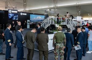 Saab та Київська школа економіки співпрацюватимуть у сфері дронів та мікроелектроніки