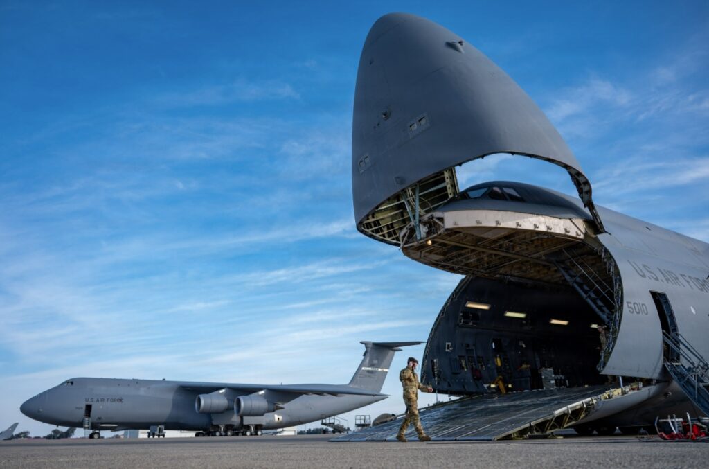 Літаки C-5M Super Galaxy армії США. Джерело: www.af.mil