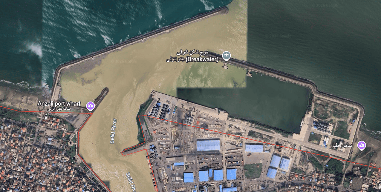Порт Bandar Anzali. Джерело: Google Earth.