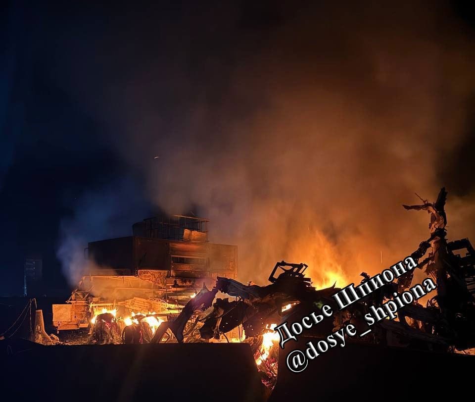 Сили оборони уразили скупчення російської техніки, яку евакуювали зі знищеного складу поблизу Маріуполя