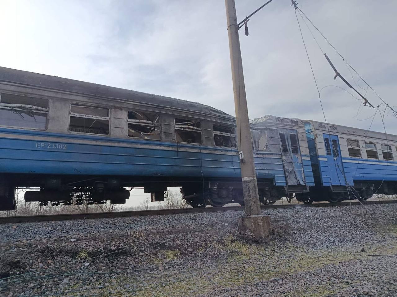 Russian Drone Strikes Civilian Train in Kryvyi Rih District
