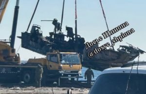 Українські війська знищили російський катер «Раптор» у Криму