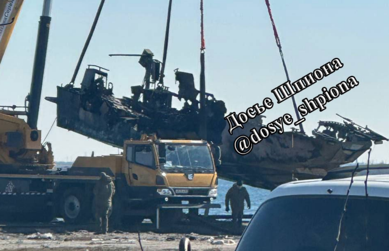 Українські війська знищили російський катер «Раптор» у Криму