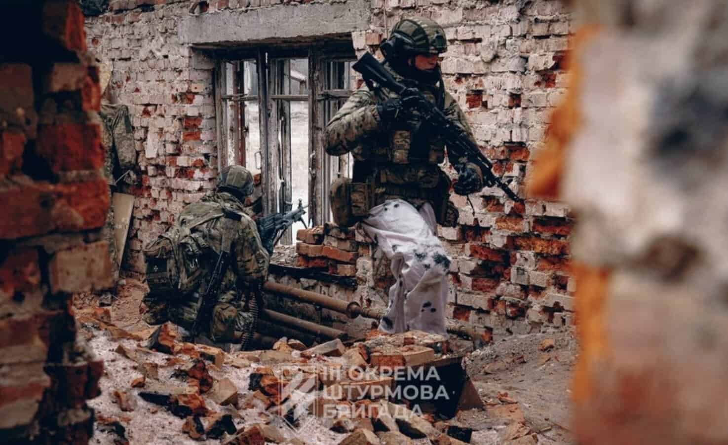 Ukrainian Forces Hold Ground in Luhansk Despite Russian Capture Claims