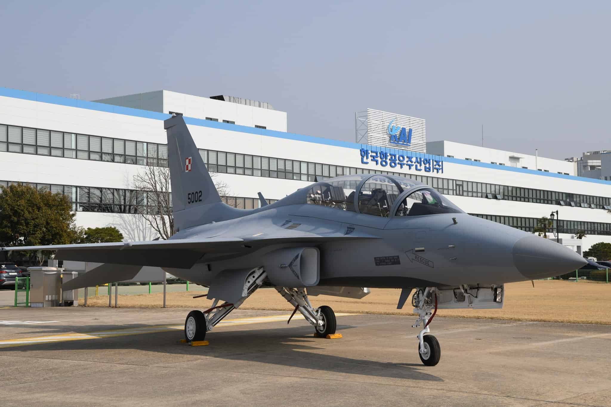 USA Approves Integration of AIM-120 Missiles on Polish FA-50PL Fighters
