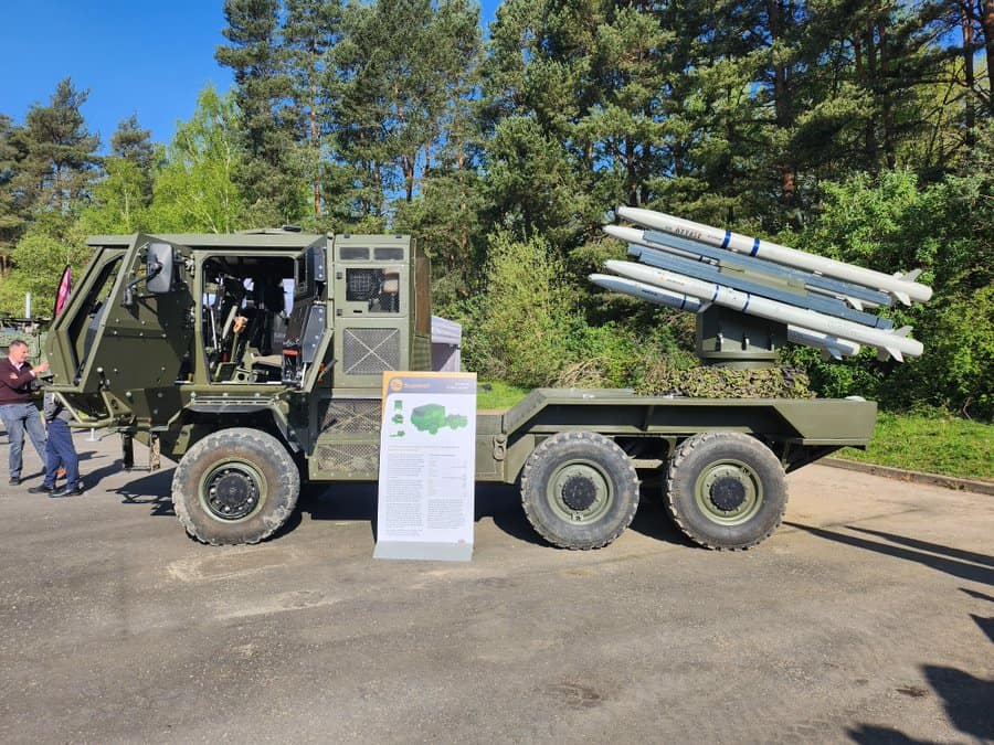 В Британії представили ЗРК Raven 5 з пусковою установкою на 4 ракети ASRAAM