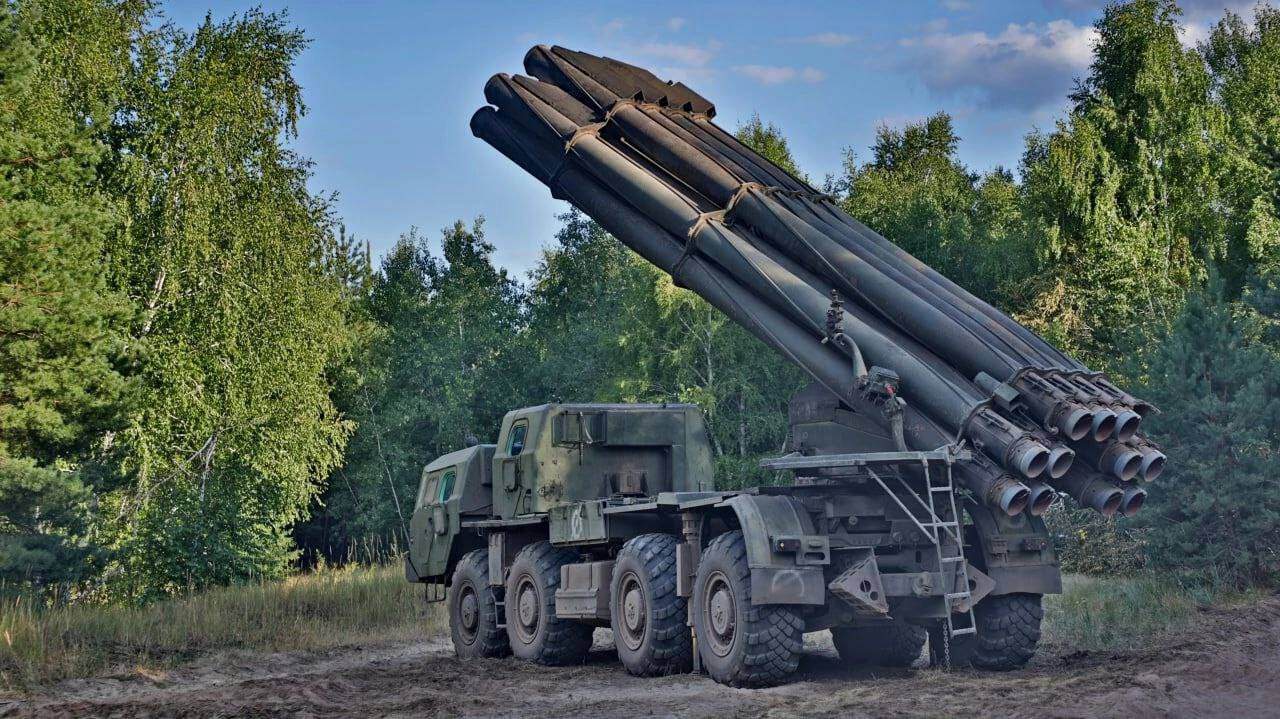 Lasar’s Group знищив російські РСЗВ “Смерч” у глибокому тилу