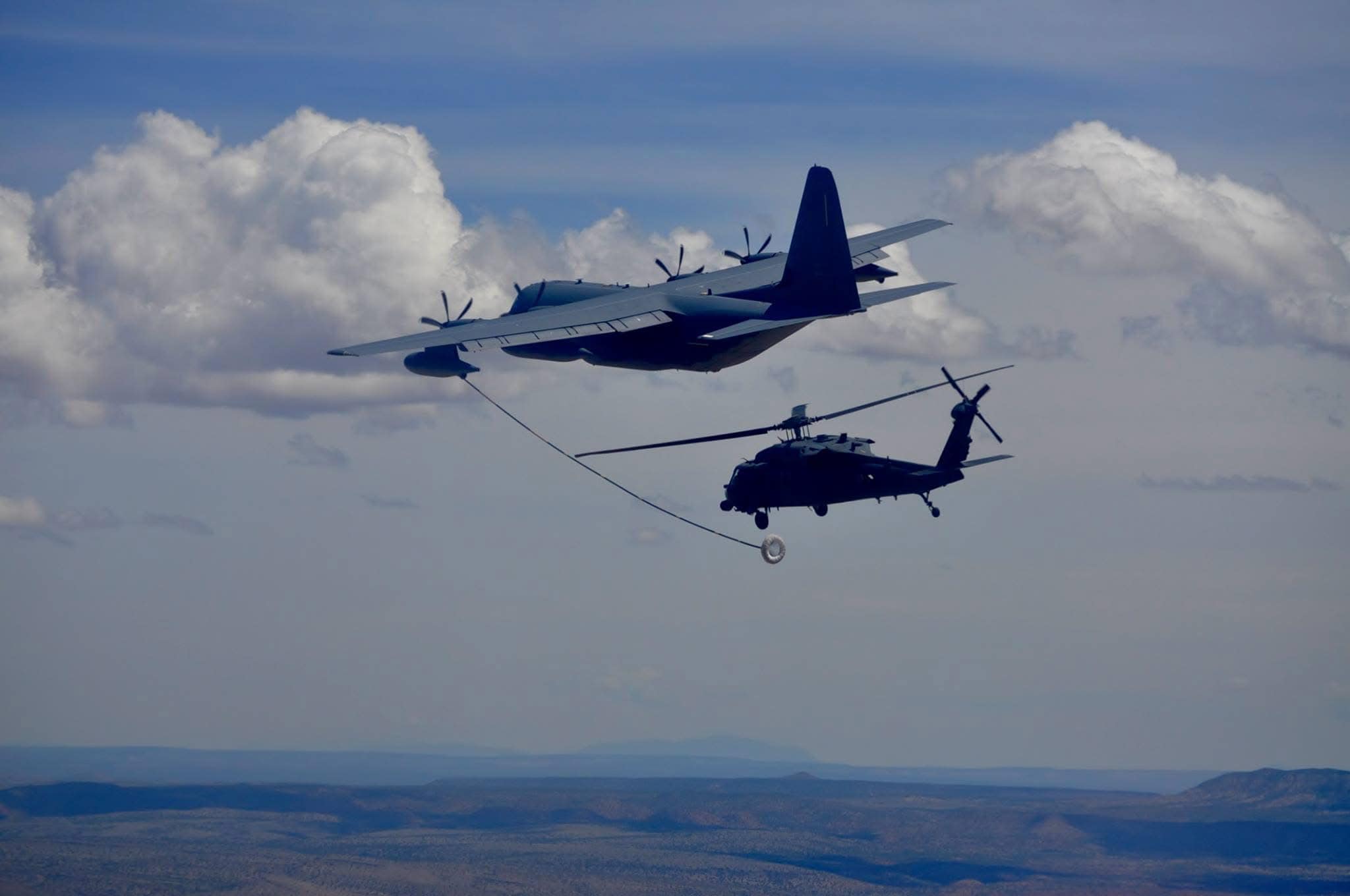 США врятували другого члена екіпажу збитого винищувача над Іраном