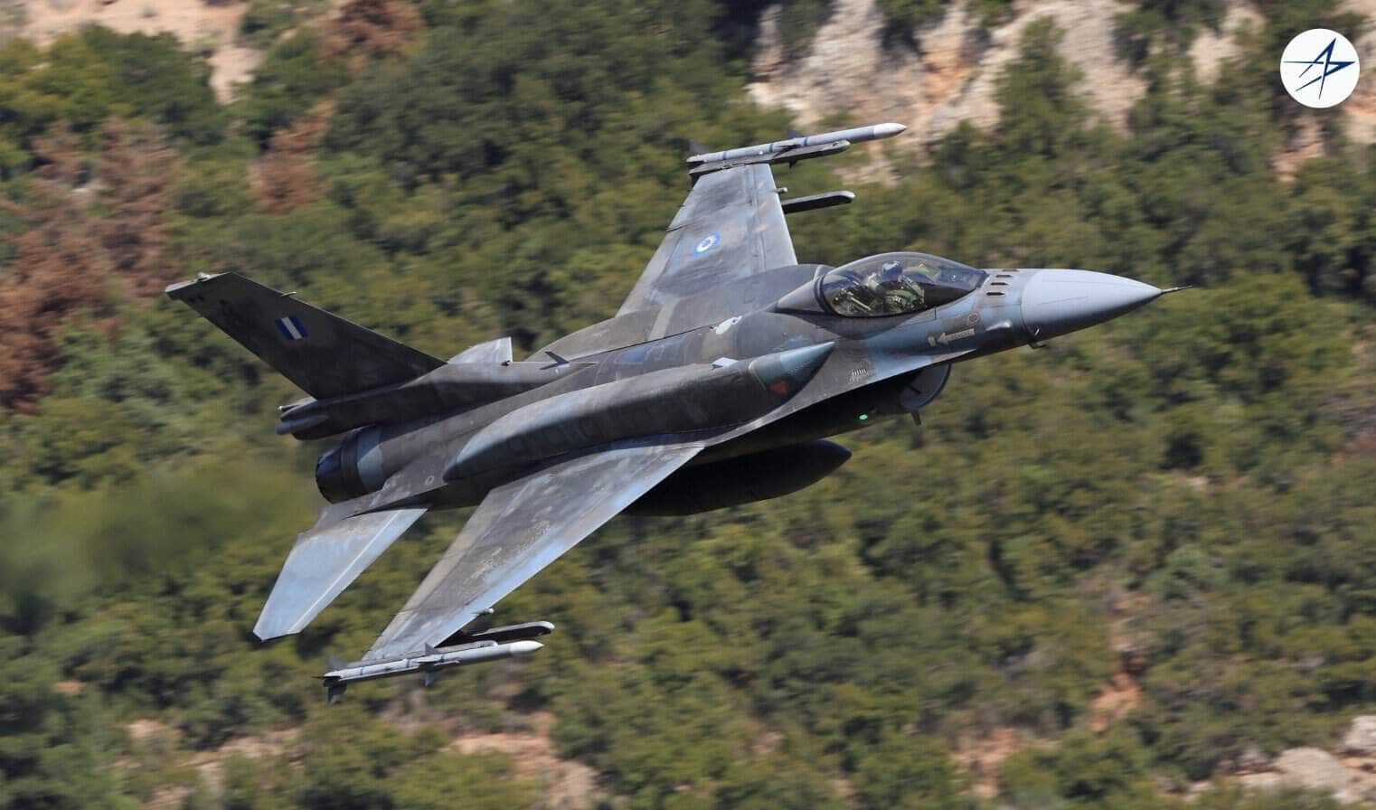 50-й модернізований винищувач F-16 Viper отримала Греція