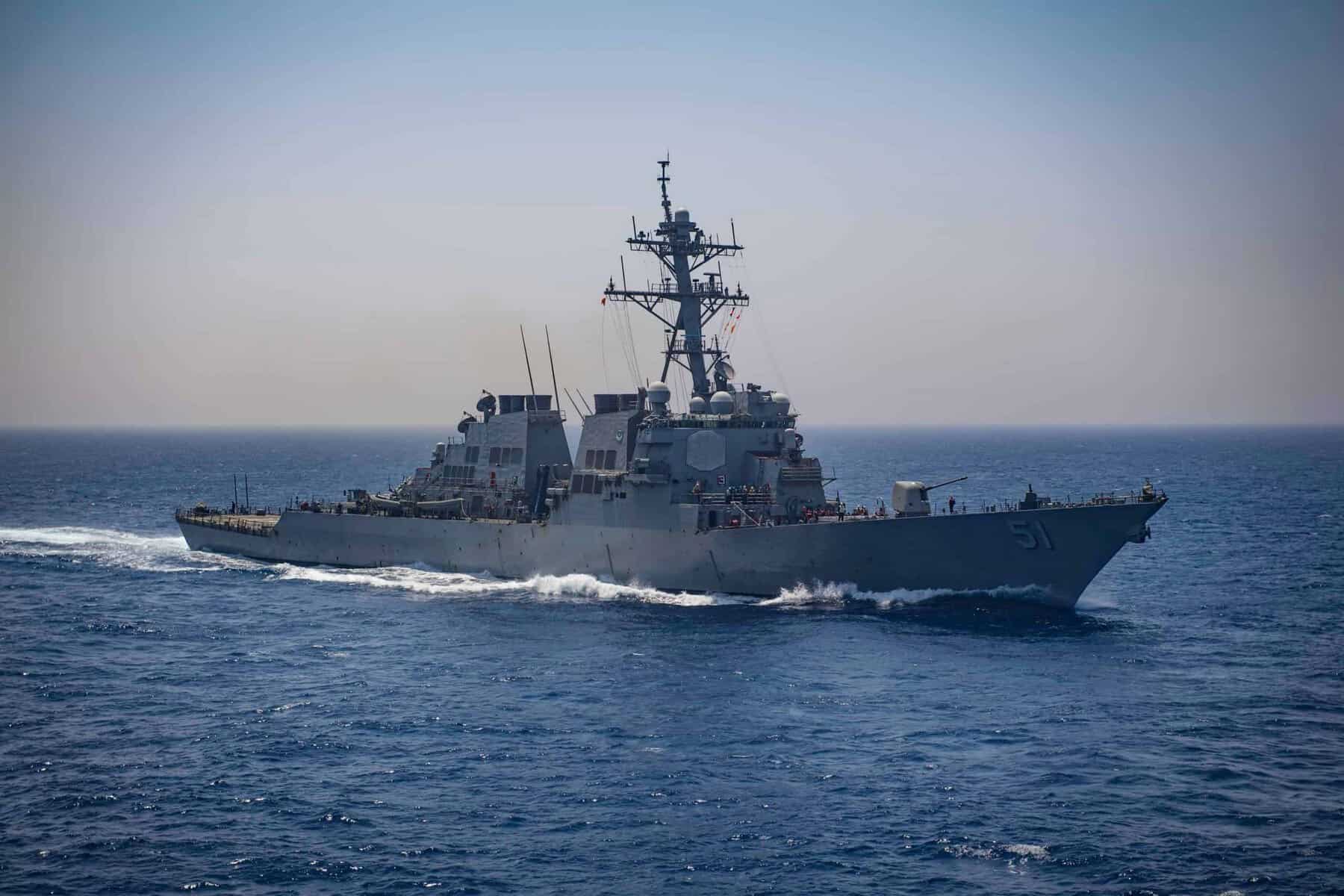 US Navy Ordered to Destroy Iranian Mine-Laying Boats in the Strait of Hormuz