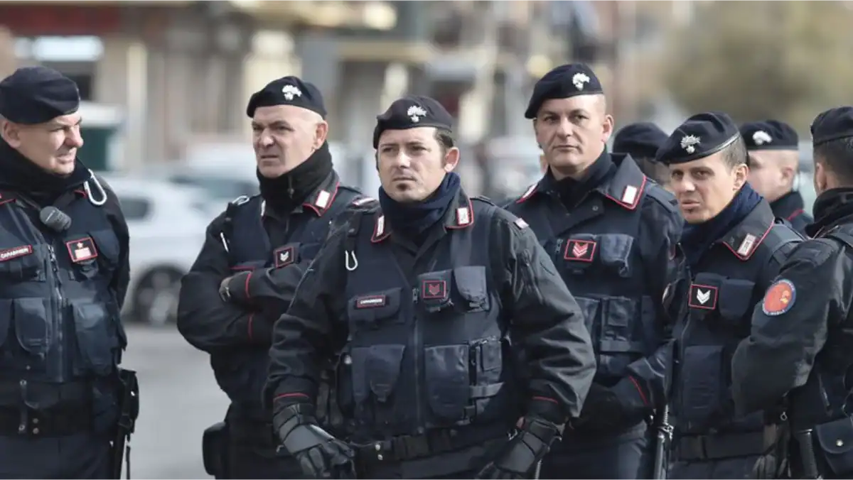 A group of Italian Carabinieri on patrol. Photo credits: Italian Police