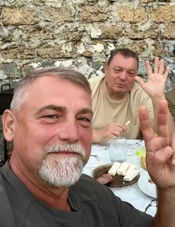Colonel Eduard Malov (foreground) and Major General Volodymyr Lyapkin. Photo credits: Mediazona