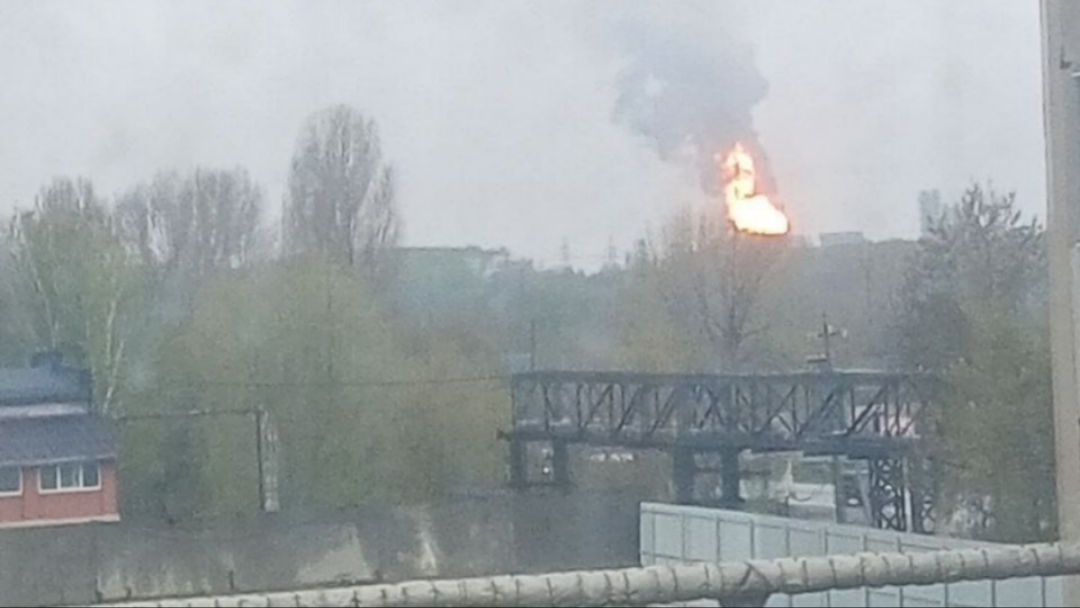 У Росії після удару БпЛА горить Новокуйбишевський нафтохімічний завод