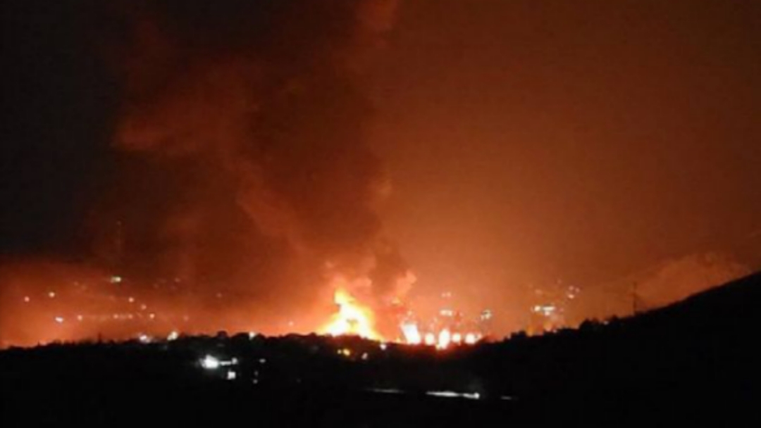 Drones Strike Russian Oil Refinery in Tuapse: Storage Tanks Ablaze
