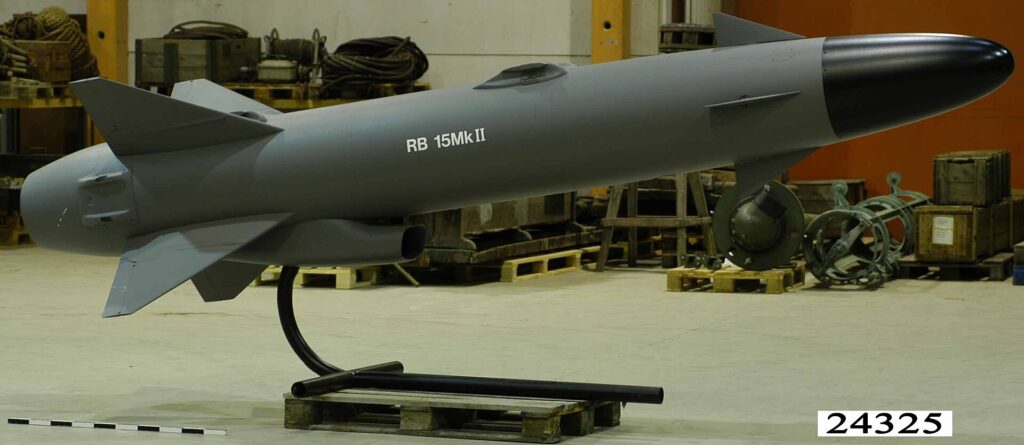 Шведська протикорабельна ракета великої дальності RBS-15 (Robotsystem 15). Розробка компанії Saab Bofors Dynamics. Фото: Marinmuseum / Digitalt Museum