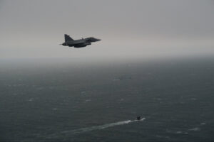 Швеція підняла Gripen для супроводу російської «Варшавянки», яка увійшла до Балтії