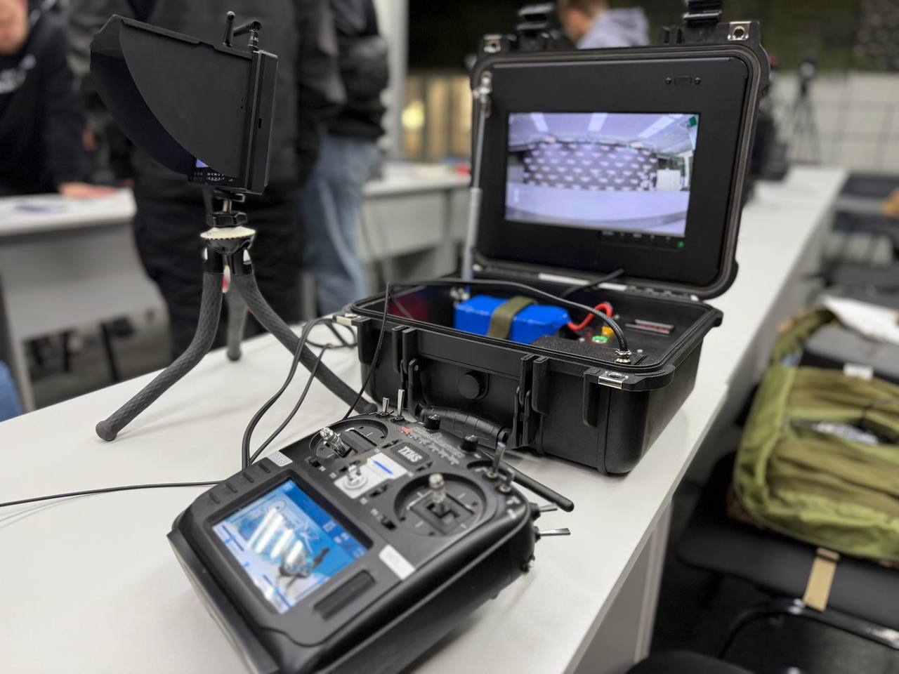 В Україні впровадять універсальну станцію керування для оптоволоконних дронів