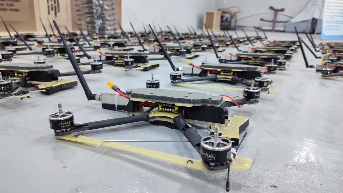 Production of FPV drones in Khabarovsk by KhabInnoTech. Photo credits: Khabarovsky Krai Segodnya