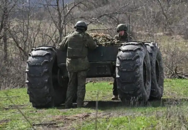 На фронті вперше зафіксували російський всюдихідний НРК «Челнок»