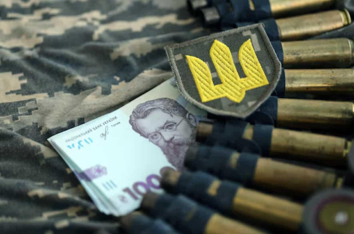 Україна увійшла до топ-7 країн світу за військовими витратами