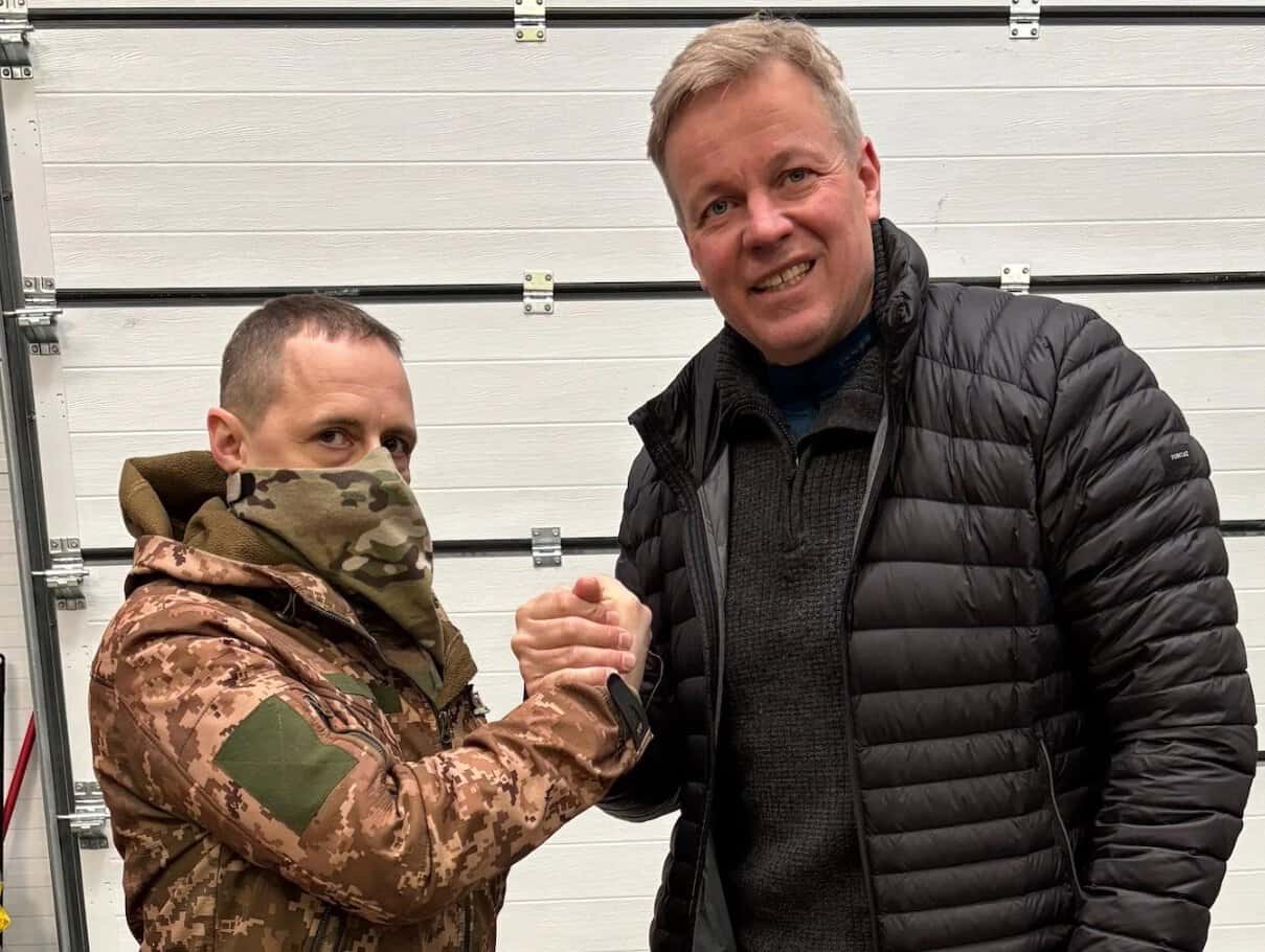 Український військовий в масці SAFEgaiter компанії Watchbird. Джерело: сайт компанії