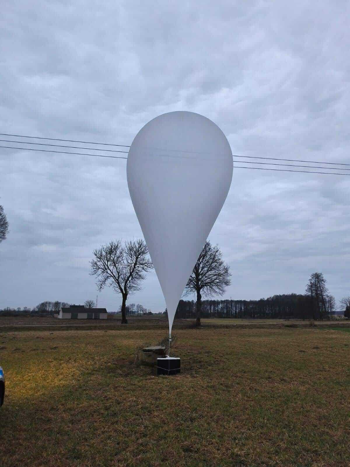 Belarusian balloon found in Poland. Photo credits: Podlasie Police