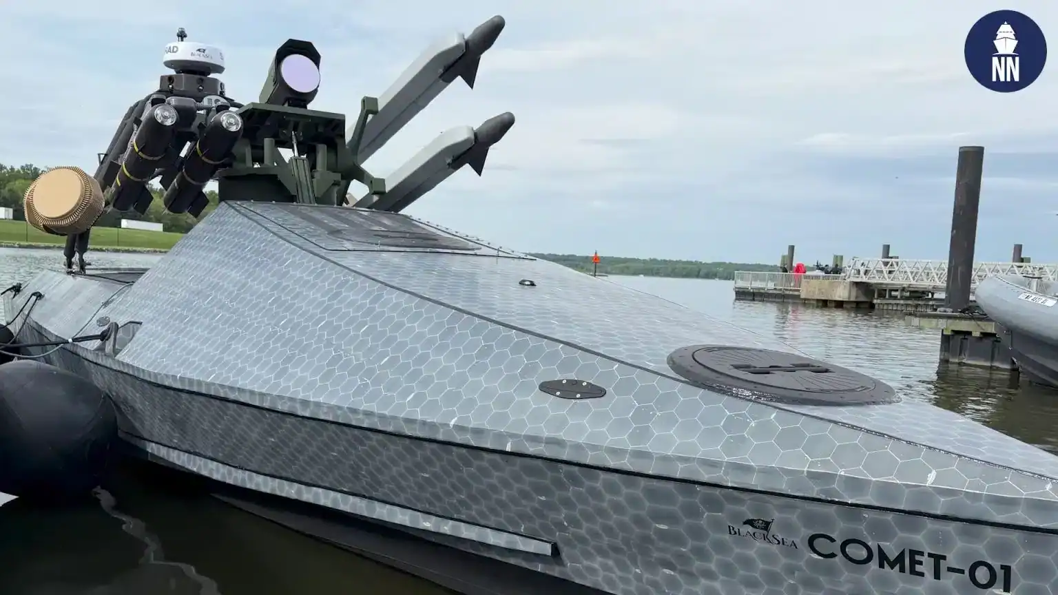 BlackSea Technologies представила морський дрон із ракетами AIM-9 та Hellfire