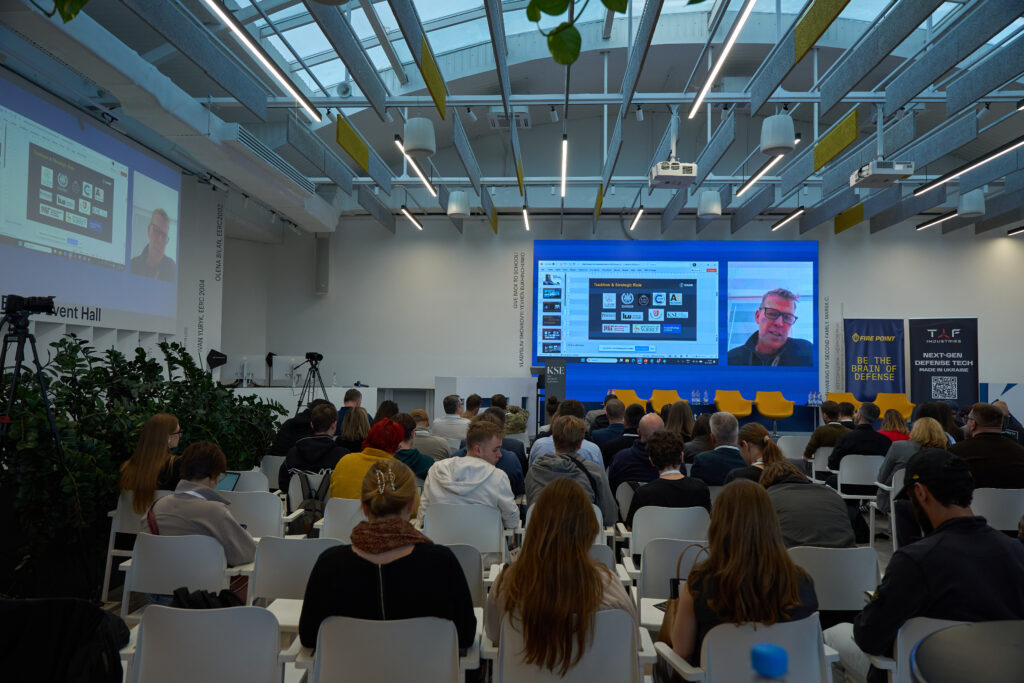 CTO Finland SAAB Петтері Алініĸула. Фото – KDTW