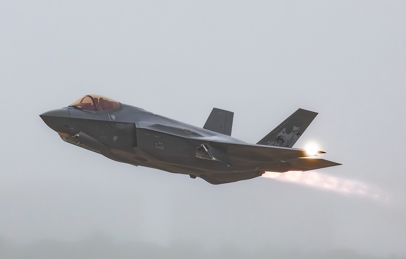 Перші F-35 для польських Повітряних сил вирушили до Польщі