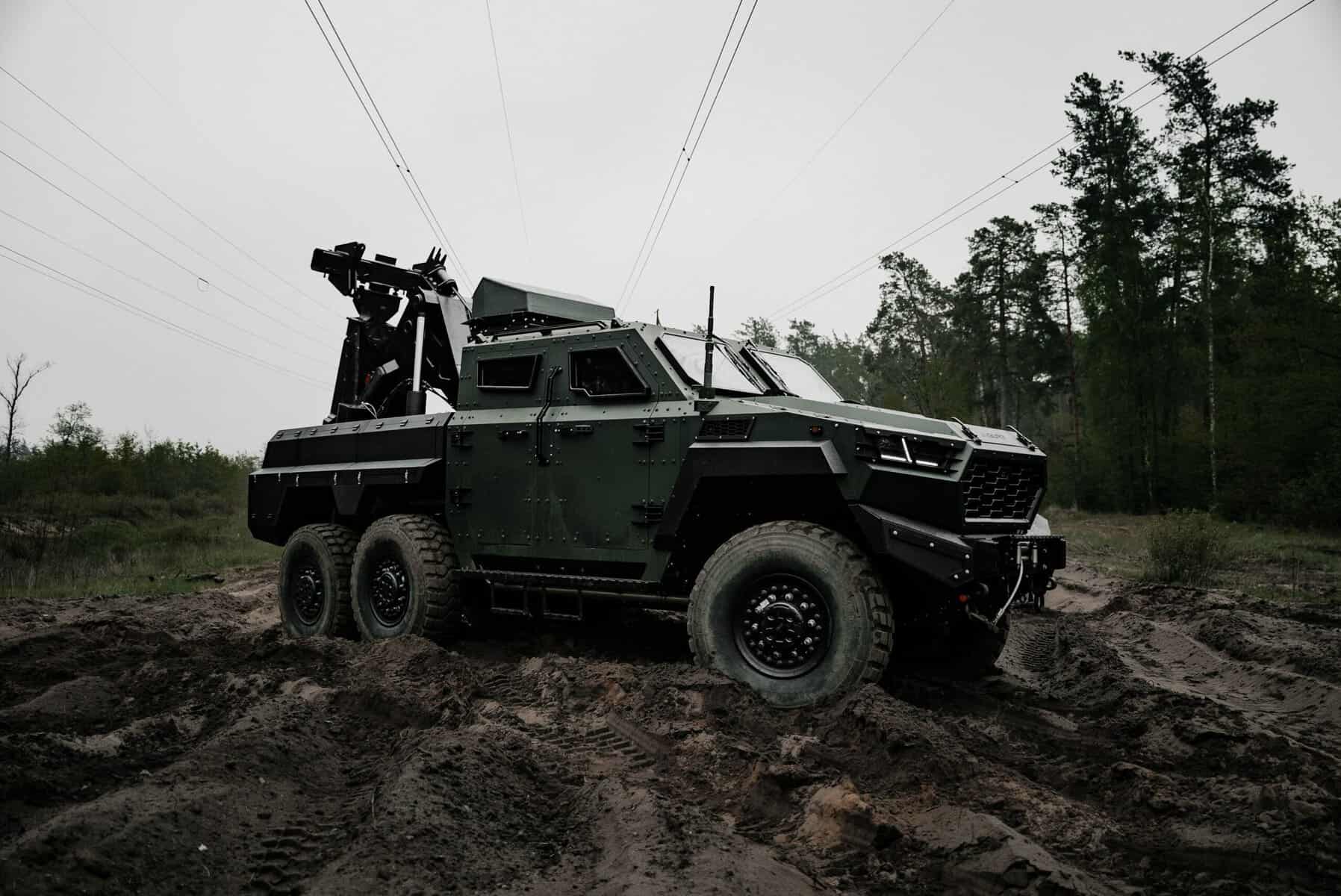 Inguar Defence показала нову БРЕМ на шасі шасі Inguar-4