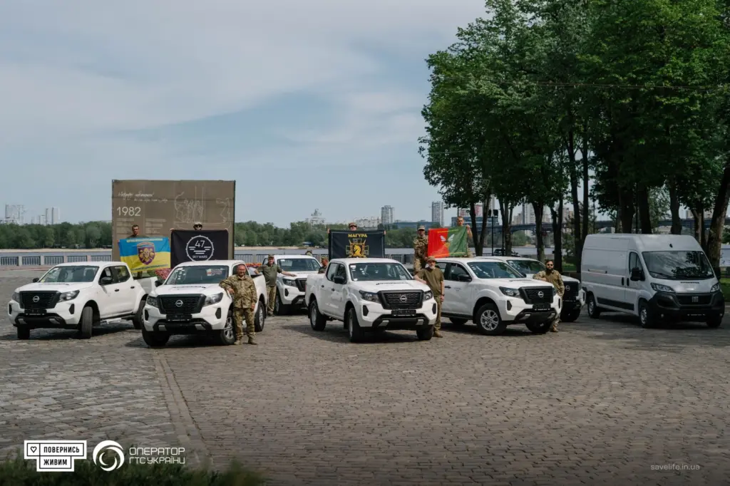 Машини від фонду «Повернись живим» для екіпажів перехоплювачів. Фото «Повернись живим»
