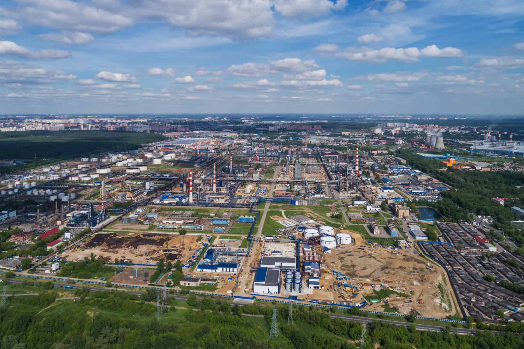 A photo of the Kapotnya refinery. Photo credits: Wiki