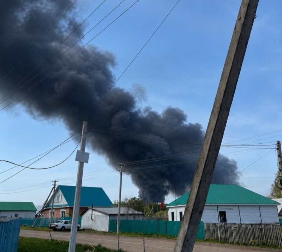 Massive Fire at Nurlino Oil Pumping Station Near Ufa