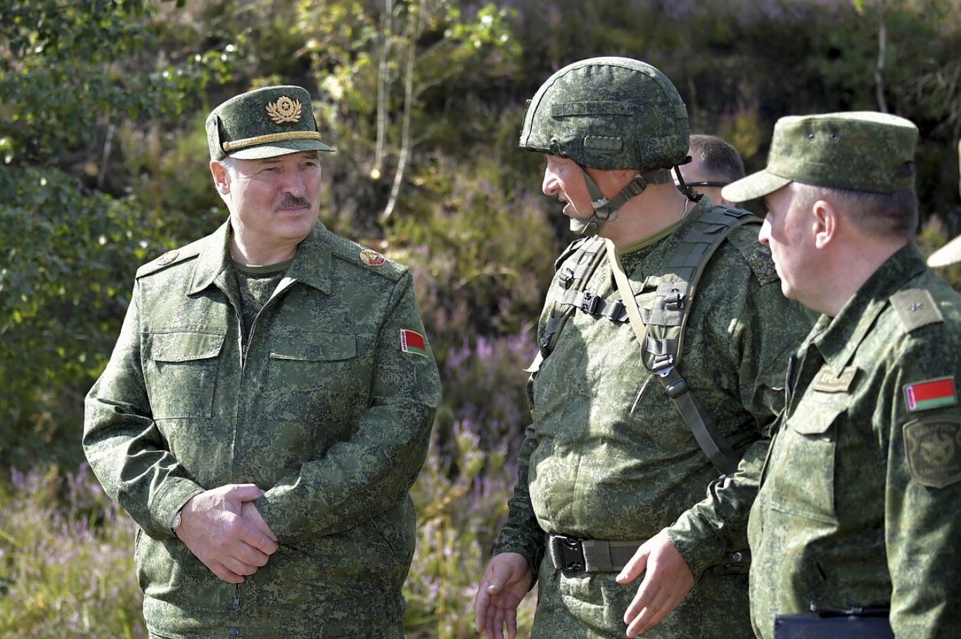 Росія вимагає від Лукашенка участі в нових операціях на півночі України