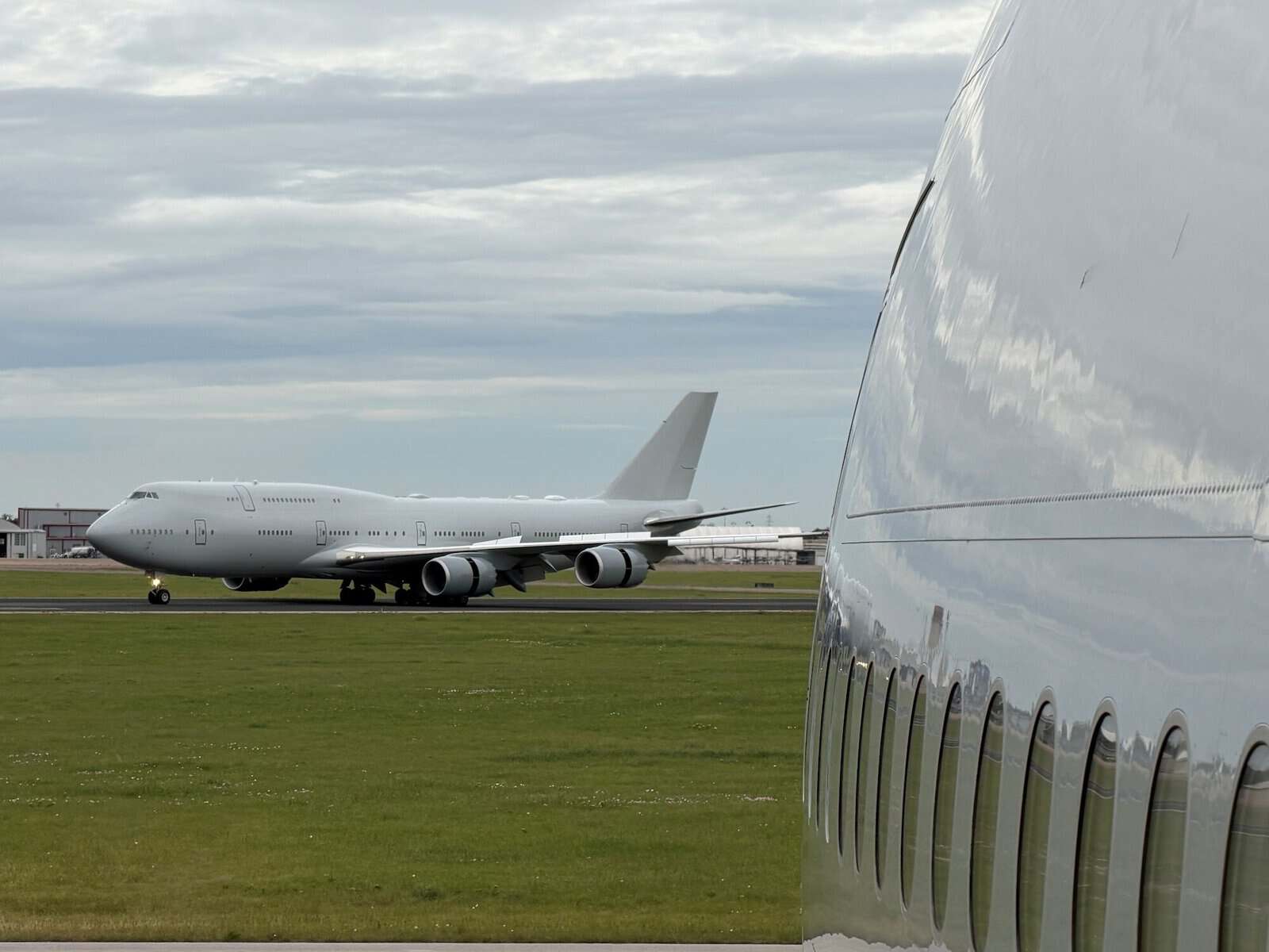 Подарований Трампу Boeing 747-8i завершив випробування і незабаром стане президентським бортом