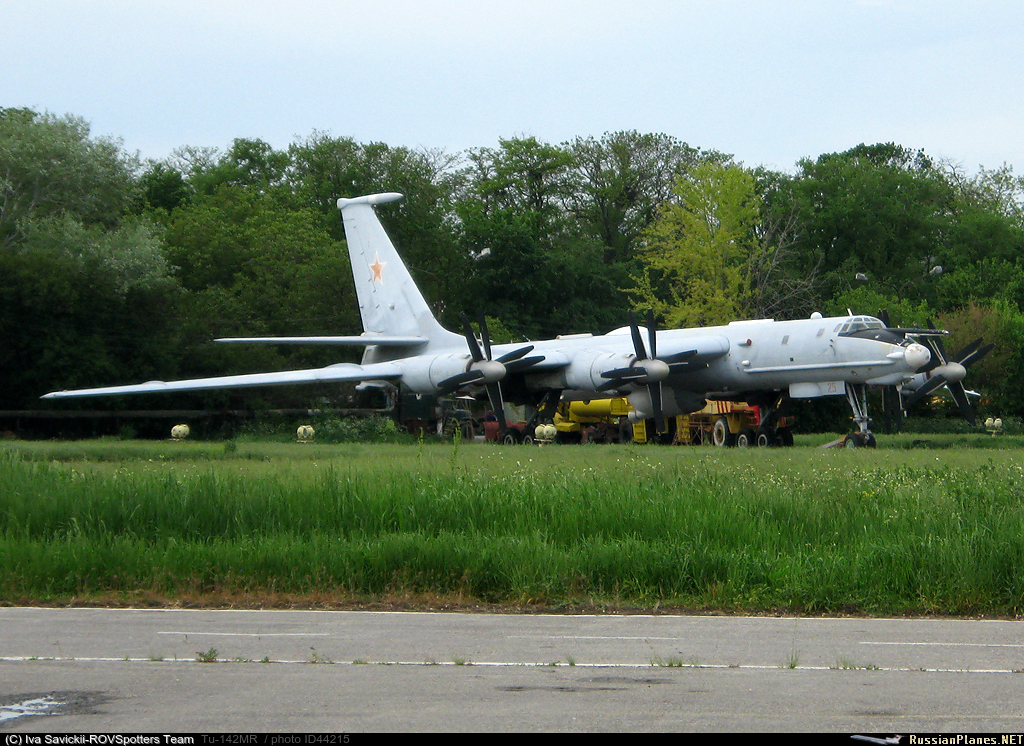 Уражені СБС Ту-142 перебували на зберіганні з 2011 року та переміщені впродовж місяця