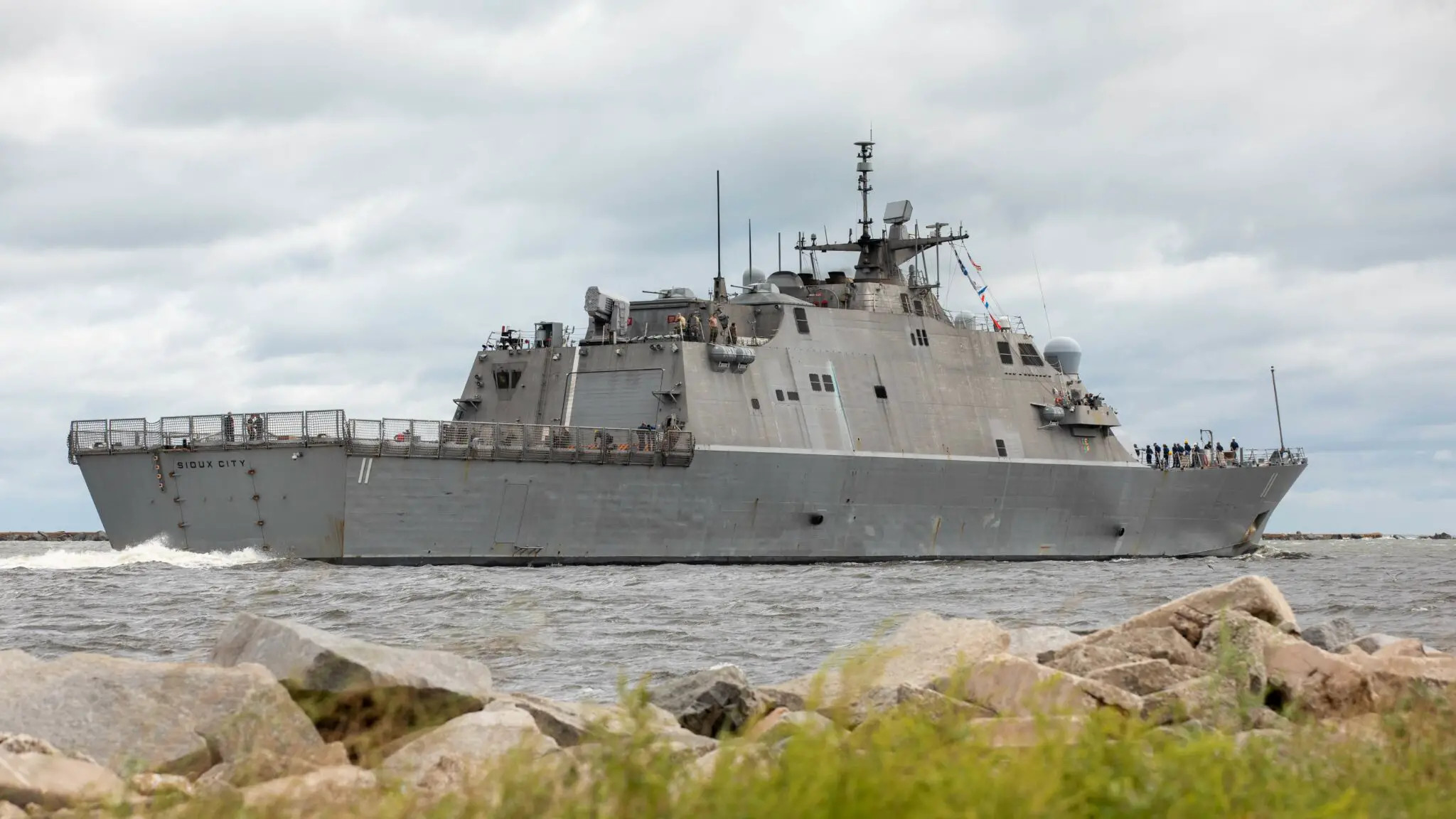 USS Sioux City, a Freedom-class littoral combat ship. Photo credits: Aaron Lau/US Navy