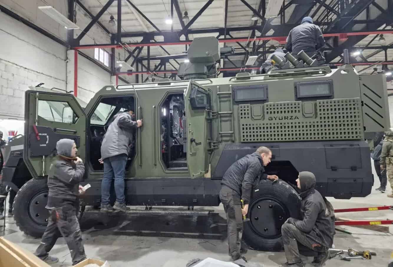 Суд зняв арешт з рахунків оборонної компанії “УкрАрмоТех”